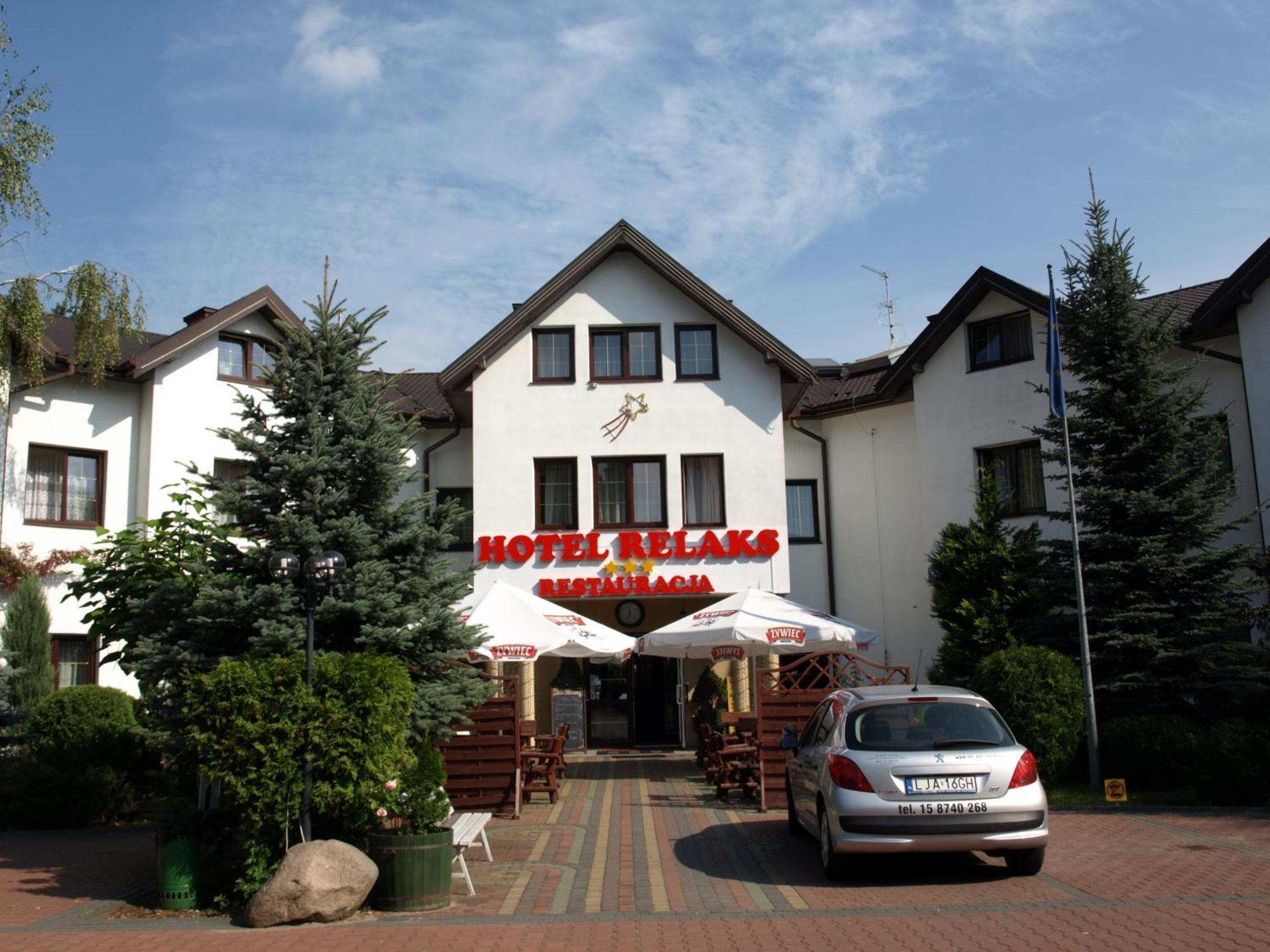 Hotel Relaks Wola Ducka Exteriör bild